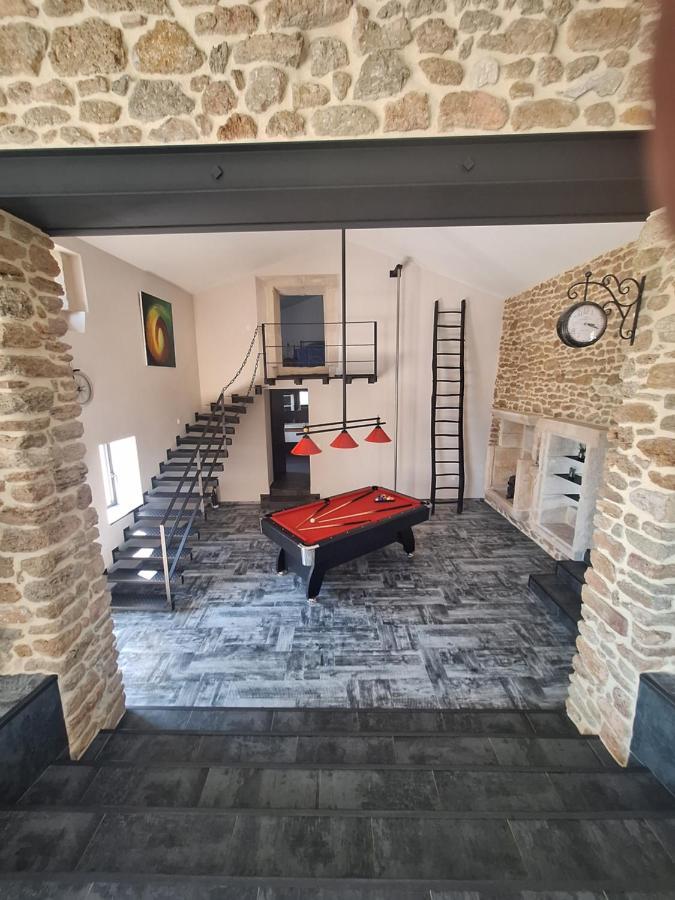 Chez Vero D'hotes & Maison En Pierre Contemporaine Pensión *