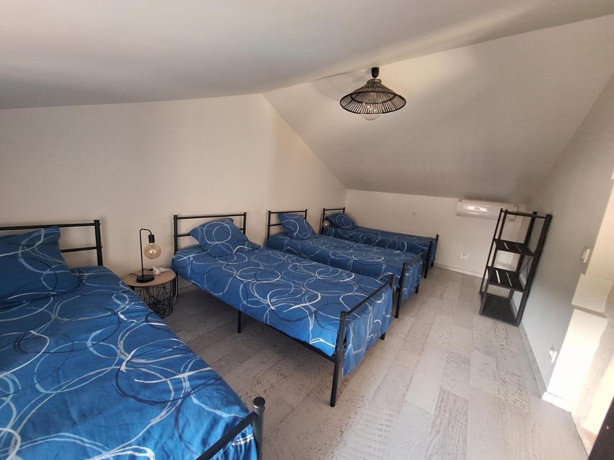 Chez Vero D'hotes & Maison En Pierre Contemporaine Guest house Suze-la-Rousse