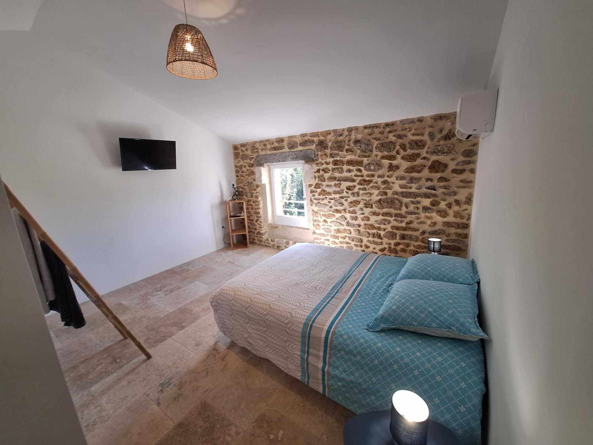 Chez Vero D'hotes & Maison En Pierre Contemporaine *