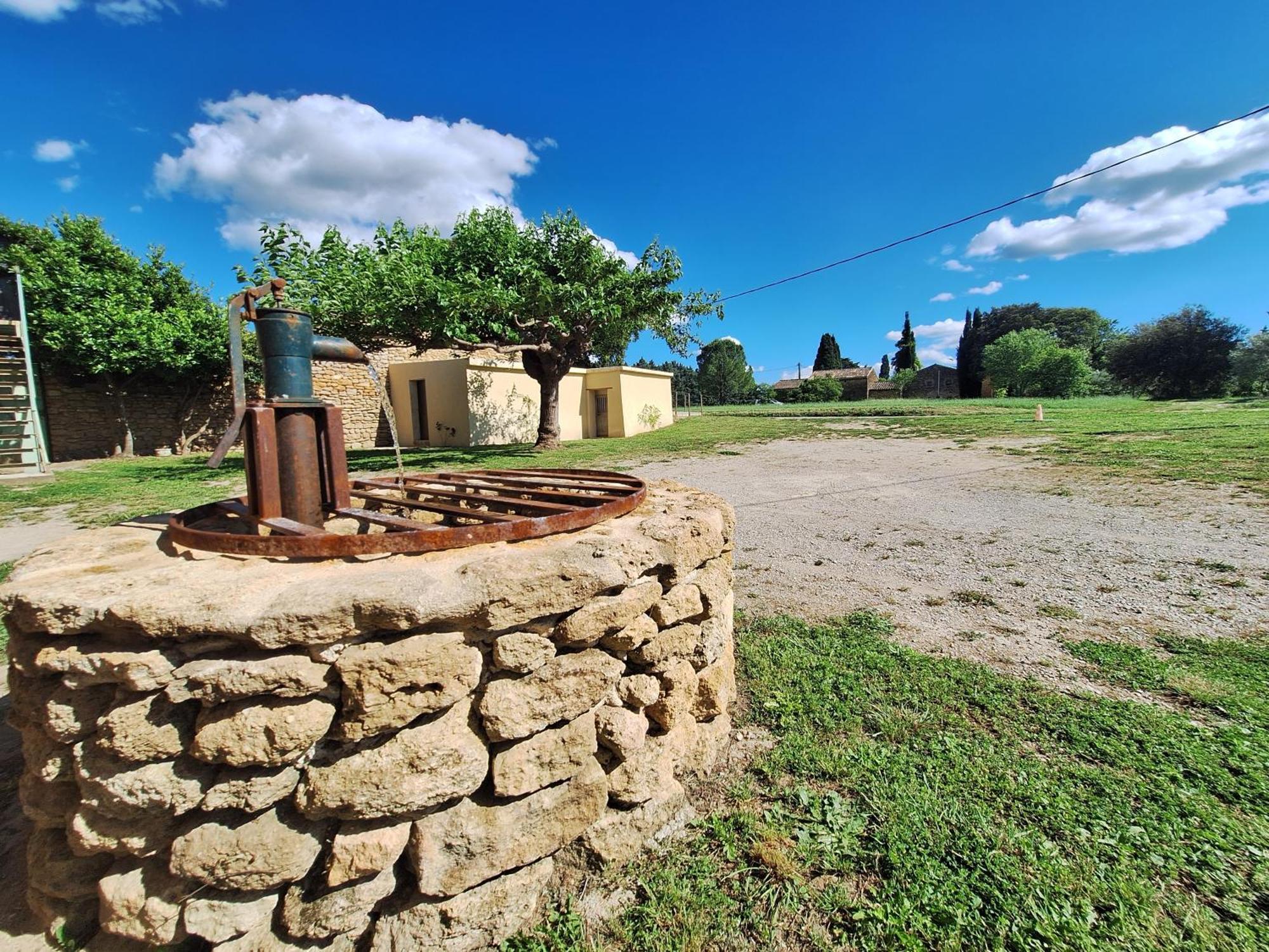 Guest house Chez Vero D'hotes & Maison En Pierre Contemporaine